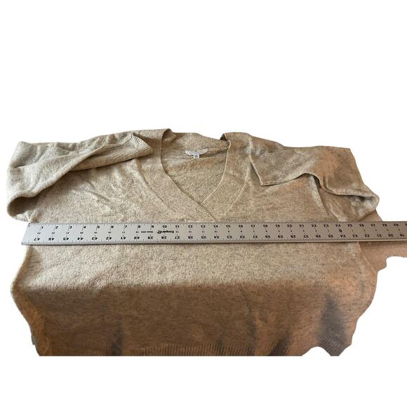 Time and Tru Womens 2XL Beige Sweater V Neck Pullover Soft Knit Long Sleeve Cozy - Picture 4 of 9